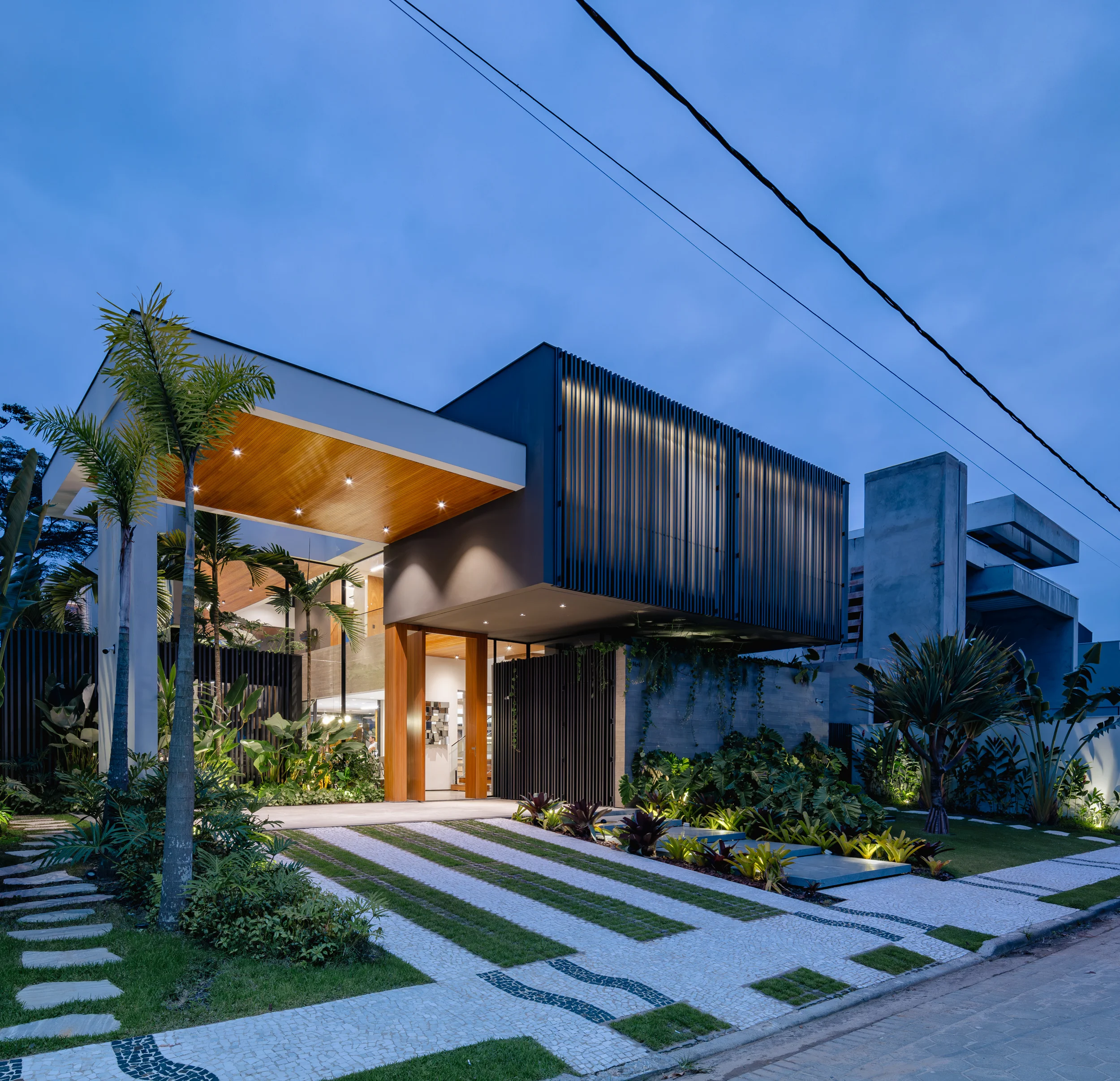 Alumínio ou PVC para Janelas: Qual Escolher para seu Projeto?